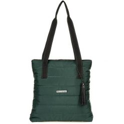 Shopperka pikowana BELTIMORE zielona W90. Zielone torebki do ręki damskie bez wzorów, z tworzywa sztucznego, pikowane, bez dodatków. Za 89.90 zł.