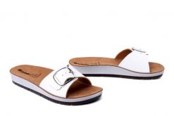 INBLU CP-55 001 biały, klapki damskie. Białe klapki damskie Inblu, bez wzorów, bez obcasa. Za 77.99 zł.