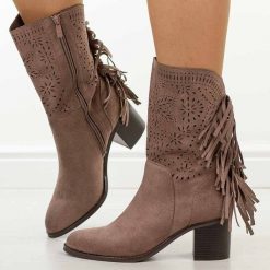 Szare ażurowe botki damskie na obcasie M.Daszyński 2337-15. Szare botki damskie M.Daszyński, na jesień, z jeansu, boho, bez obcasa, na obcasie, bez zapięcia. W wyprzedaży za 197.10 zł.