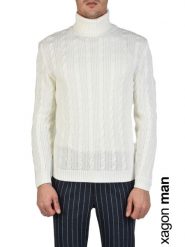 Xagon Man Sweter "Turtle Neck" | A2108 1J 0712 | Mężczyzna | Kremowy. Białe swetry przez głowę męskie Xagon, m, bez wzorów, z wełny, bez kołnierzyka. W wyprzedaży za 189.00 zł.