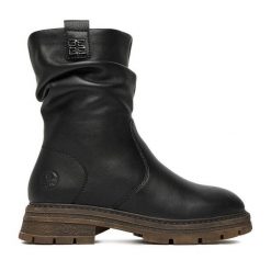 Botki Rieker. Czarne botki damskie Rieker, bez obcasa, na płaskiej podeszwie, bez zapięcia. Za 439.99 zł.