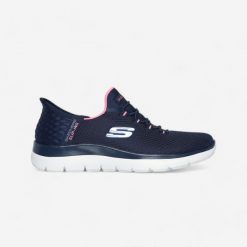 Buty do chodzenia damskie Skechers Slip Ins Summits. Trampki i tenisówki damskie Skechers, bez wzorów, z materiału, bez zapięcia. Za 259.99 zł.