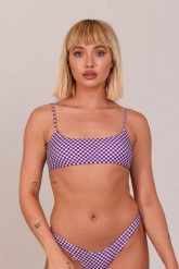 Checkmate Lace Up Crop Bikini Top. Fioletowe bikini damskie OOSC, l, bez wzorów, z koronki, bez kołnierzyka, bez ramiączek. Za 122.99 zł.