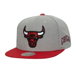 Czapka typu snapback Mitchell & Ness Melt Stitch Chicago Bulls. Szare czapki i kapelusze męskie Mitchell & Ness, bez wzorów, eleganckie. Za 225.00 zł.