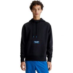 Bluza z kapturem Calvin Klein Logo Hoodie, Mężczyźni. Czarne bluzy męskie Calvin Klein, m, bez wzorów, z bawełny, z kapturem. Za 590.00 zł.