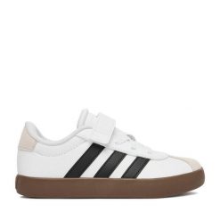 Sneakersy adidas. Białe trampki i tenisówki chłopięce Adidas, bez wzorów, bez zapięcia. Za 199.99 zł.