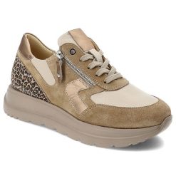 Brązowe Sneakersy Armodo Modne Obuwie Damskie Panterka. Brązowe półbuty damskie Armodo, bez wzorów, z jeansu, eleganckie, bez obcasa, bez zapięcia. Za 379.00 zł.