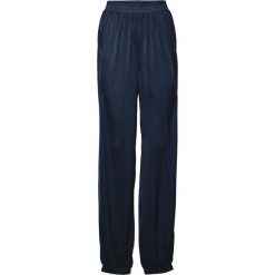 Shirt z długim rękawem i motywem kaktusów bonprix ciemnobrązowy z nadrukiem. Brązowe bluzki damskie bonprix, bez wzorów, bez kołnierzyka. Za 34.99 zł.