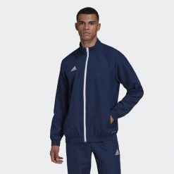 Entrada 22 Presentation Jacket. Niebieskie kurtki sportowe męskie Adidas, l, bez wzorów, z materiału, do piłki nożnej. Za 135.00 zł.