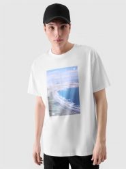 4F T-shirt oversize z nadrukiem męski - biały M. Białe koszulki sportowe męskie 4f, m, bez wzorów, z bawełny, klasyczne, bez kołnierzyka. W wyprzedaży za 29.99 zł.