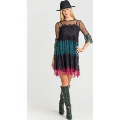 SUKIENKA TWINSET. Czarne sukienki damskie Twinset, na co dzień, bez wzorów, z koronki, bez kołnierzyka, bez ramiączek, mini, proste. Za 1,069.00 zł.