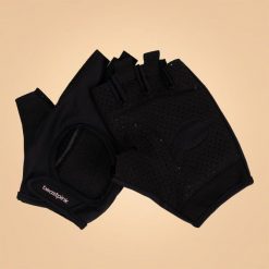 Damskie rękawiczki Hyper Fitness Black BeastPink. Czarne rękawiczki damskie BEASTPINK, bez wzorów, sportowe. Za 48.90 zł.