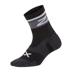 Skarpety sportowe 2XU Vectr Cushion Crew. Czarne skarpety damskie 2XU, bez wzorów. W wyprzedaży za 65.15 zł.