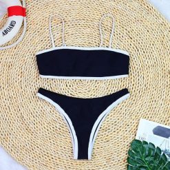 Strój kąpielowy dwuczęściowy z figami na plażę Csilla. Czarne bikini damskie Intica, na lato, s, bez wzorów. Za 159.00 zł.