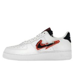 Buty do chodzenia damskie Nike Air Force 1 Low Premium. Białe obuwie sportowe damskie Nike, bez wzorów, z gumy, do koszykówki, Nike Air Force. Za 1,109.00 zł.