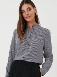 Koszula w paski - czarny. Czarne koszule damskie Sinsay, l, bez wzorów, z wiskozy, bez kołnierzyka, bez ramiączek. Za 29.99 zł.