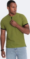 Ombre Męska koszulka polo bez kołnierzyka - oliwkowa V6 OM-TSCT-0156 XXL. Zielone koszulki polo męskie Ombre, m, bez wzorów, bez ramiączek. Za 79.99 zł.