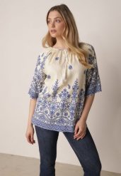 Niebieska Bluzka z Wiskozy z Kwiatowym Wzorem Wiązaniem i Frędzlami Hawnalue. Niebieskie bluzki damskie Born2be, l, bez wzorów, z wiskozy, biznesowe, bez kołnierzyka, bez ramiączek. Za 59.99 zł.