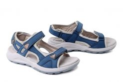 MANITU 710272-55 hellblau, sandały damskie. Niebieskie sandały damskie Manitu, bez wzorów, bez obcasa, bez zapięcia. Za 199.67 zł.