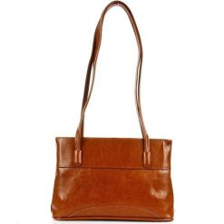 Torebka skórzana damska DAN-A T51 camel. Brązowe torebki do ręki damskie DAN-A, bez wzorów, ze skóry, bez dodatków. Za 269.99 zł.