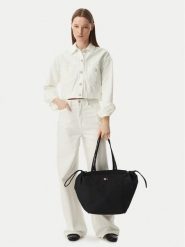 Tommy Jeans Torebka Tjw Ess Daily Tote AW0AW18771 Czarny. Czarne torebki do ręki damskie Tommy Jeans, bez wzorów, z jeansu, bez dodatków. Za 329.99 zł.