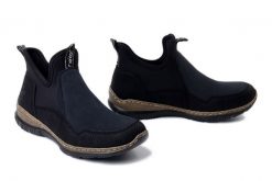 RIEKER N3275-00 black, półbuty damskie. Czarne półbuty damskie Rieker, bez wzorów, bez obcasa, bez zapięcia. Za 319.90 zł.