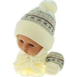 Czapka niemowlęca z szalikiem i rękawiczkami 013E kremowa. Czapki dla dzieci marki Reserved. Za 45.90 zł.