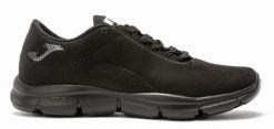 Buty sportowe damskie Joma Neftis Lady. Czarne obuwie sportowe damskie Joma, bez wzorów, z gumy. Za 136.99 zł.