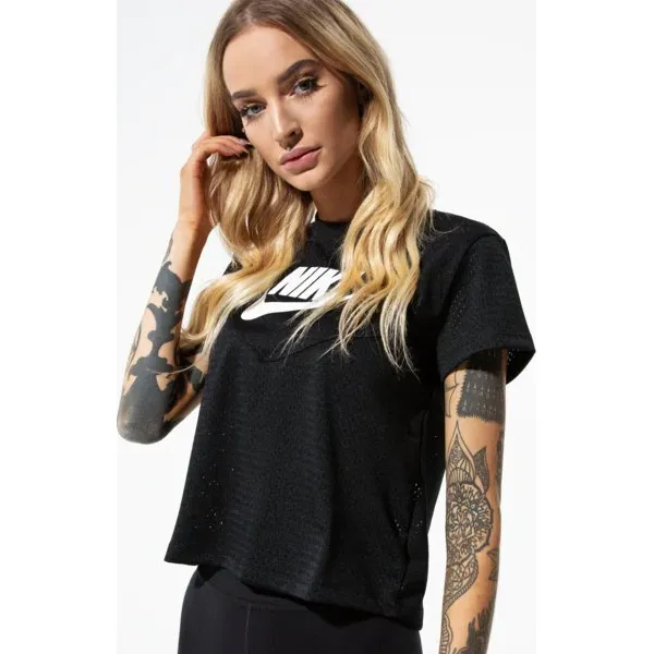 Nike Koszulka Ss W Nsw Hrtg Top Ss Mesh , czarny, rozmiar L. Czarne t-shirty damskie Nike, l, bez wzorów, z materiału, bez kołnierzyka. Za 119.99 zł.