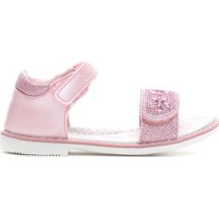Różowe Sandały She Ain't You. Sandały dziewczęce marki Born2be. Za 39.99 zł.