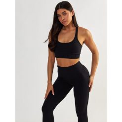 Stanik Fitness BeShaped Gym Queen Bezszwowy. Czarne obuwie sportowe damskie BESHAPED, bez wzorów, z nylonu, na fitness i siłownię. Za 179.00 zł.