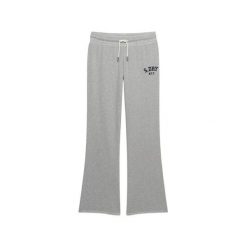 Damskie spodnie dresowe z rozszerzanymi nogawkami, haftowane Superdry Athletic. Szare spodnie dresowe damskie Superdry., xl, bez wzorów, z dresówki. Za 233.10 zł.