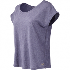New Balance WT71450DCH. T-shirty damskie marki New Balance. W wyprzedaży za 49.99 zł.
