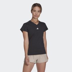 Koszulka AEROREADY Train Essentials Minimal Branding V-Neck. Czarne koszulki sportowe damskie Adidas, s, bez wzorów, z materiału, bez kołnierzyka, bez ramiączek. Za 109.00 zł.