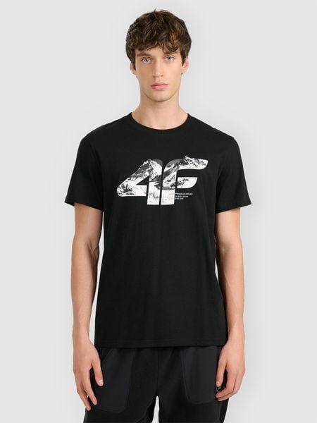 4F T-shirt regular z nadrukiem męski - czarny XXL. Czarne t-shirty męskie 4f, m, bez wzorów, z bawełny, bez kołnierzyka. Za 59.99 zł.