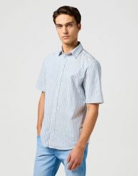 MESKA KOSZULA WRANGLER SS SHIRT PACIFIC STRIPE 112362757. Koszule męskie Wrangler, xl, bez wzorów, bez kołnierzyka, bez ramiączek. Za 149.99 zł.