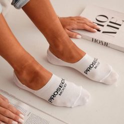 Białe mikrostopki damskie prosecco 1232. Białe skarpety damskie Milena, bez wzorów, z bawełny. Za 15.90 zł.