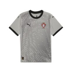 Męska koszulka bramkarska z krótkim rękawem Portugalia 2025 PUMA. Czarne koszulki sportowe męskie Puma, m, z aplikacjami, z poliesteru, bez kołnierzyka, bez ramiączek, do piłki nożnej. Za 269.15 zł.