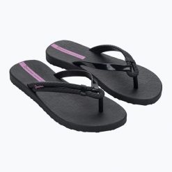 Japonki damskie Ipanema Diversa. Czarne klapki damskie Ipanema, bez wzorów, bez obcasa. Za 49.99 zł.