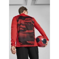 Męska bluza przedmeczowa z zamkiem 1/4 AC Milan PUMA For All Time Red Black. Czarne bluzy męskie Puma, m, bez wzorów, bez kaptura, do piłki nożnej. W wyprzedaży za 269.00 zł.