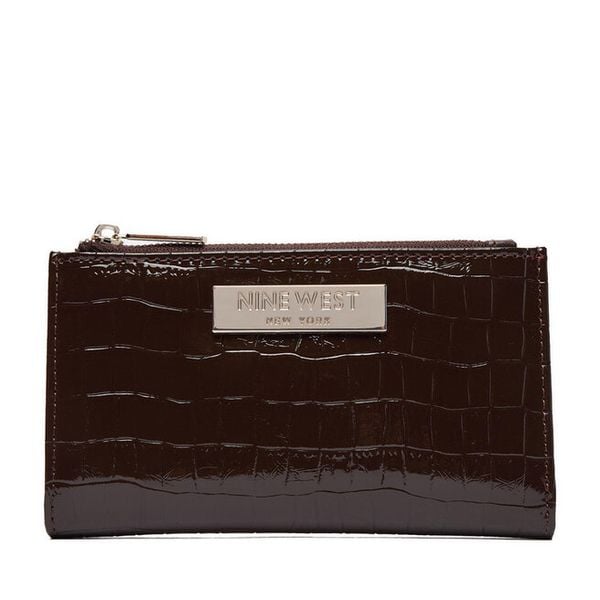 Portfel Nine West. Brązowe portfele damskie Nine West, bez wzorów. Za 79.99 zł.