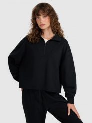 4F Bluza dresowa nierozpinana bez kaptura damska - czarna M. Czarne bluzy sportowe damskie 4f, m, bez wzorów, z bawełny, bez kaptura. W wyprzedaży za 149.99 zł.