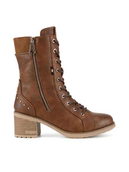 Mustang Trzewiki 1441-508-307 Brązowy. Brązowe botki damskie Mustang, z materiału, bez obcasa, na słupku, bez zapięcia. Za 399.99 zł.