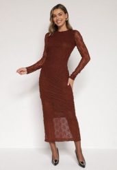 Brązowa Dopasowana Sukienka Koronkowa z Długim Rękawem Zenika. Brązowe sukienki damskie Born2be, na imprezę, na jesień, l, bez wzorów, z futra, eleganckie, bez kołnierzyka, bez ramiączek, dopasowane. Za 139.99 zł.