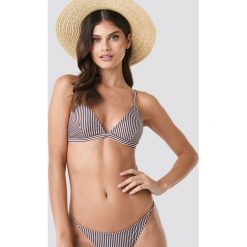 NA-KD Swimwear Góra bikini Basic Triangle - Brown,White. Białe bikini damskie marki NA-KD Swimwear, bez wzorów. Za 72.95 zł.