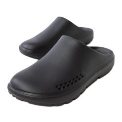Czarne klapki męskie zabudowane. Czarne klapki męskie z materiału, eleganckie. Za 81.83 zł.