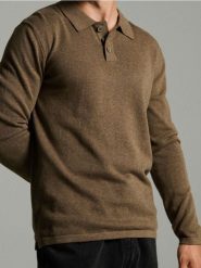 Bawełniany sweter polo - brązowy. Brązowe swetry przez głowę męskie Sinsay, l, bez wzorów, z bawełny, bez kołnierzyka. Za 49.99 zł.