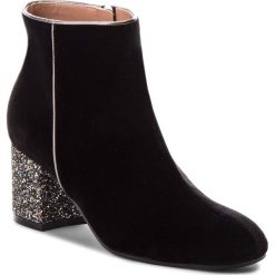Botki POLLINI - SA21116G16TK100A W.Ankle B. Czarne botki damskie Pollini, z materiału, bez obcasa, na obcasie. W wyprzedaży za 1,049.00 zł.