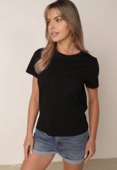 Czarny Klasyczny T-shirt z Bawełny Zdobiony Przeszyciami w Romby Onissa. Czarne bluzki damskie Born2be, l, z aplikacjami, z bawełny, casualowe, bez kołnierzyka. Za 49.99 zł.