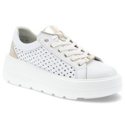 Białe Sneakersy Filippo Modne Obuwie Damskie. Białe obuwie sportowe damskie Filippo, w ażurowe wzory, ze skóry, klasyczne, bez obcasa, na platformie, bez zapięcia. Za 219.00 zł.